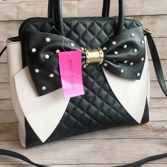 Betsey Johnson Handbags - NWT Betsey Johnson oversized bow bag